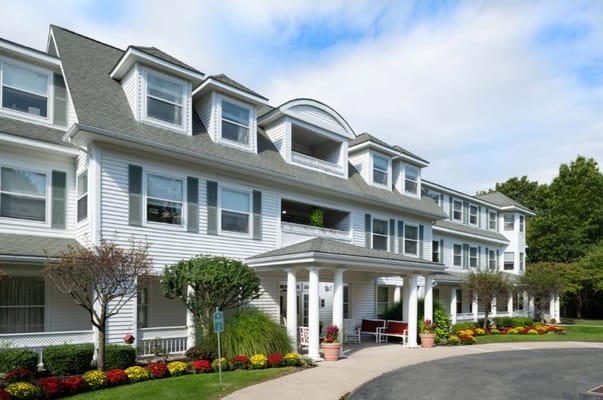 Exterior view of Charter Senior Living of Danvers with landscaped gardens