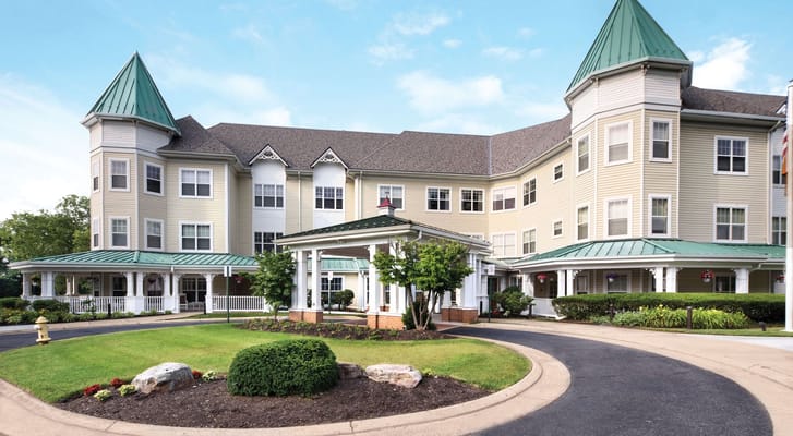 Exterior view of Sunrise of Alexandria facility