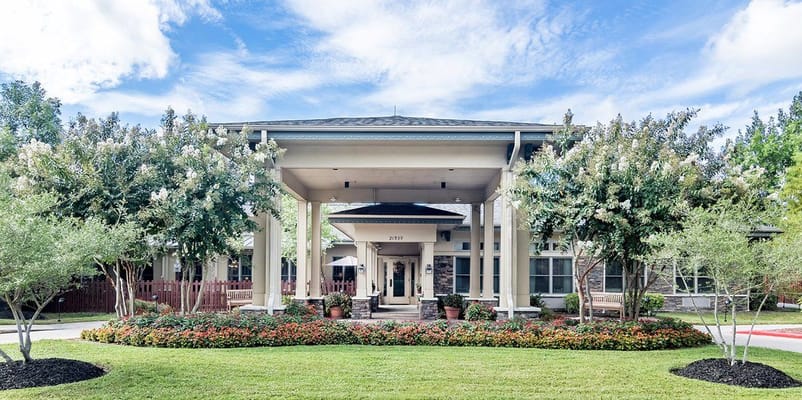 Exterior view of Sunrise of Cinco Ranch entrance