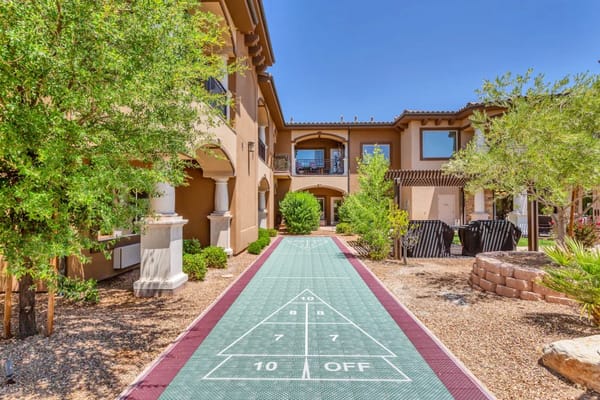 View of the outdoor bowling green in the courtyard at The Retreat at Sunbrook.