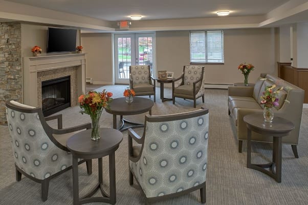 Common area with seating and flowers