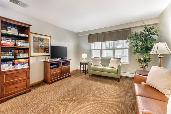 Cozy common area with comfortable seating.