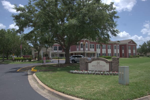 Exterior view of Spring Hills Hunters Creek facility