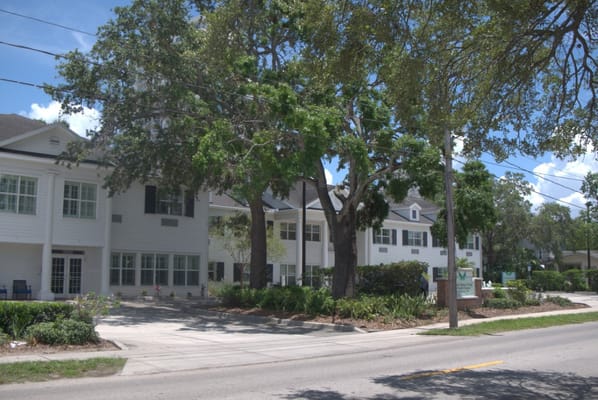 Exterior view of Angels Senior Living facility