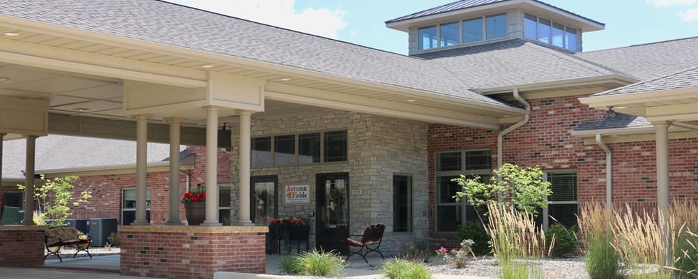 Exterior view of Autumn Fields – Hoopeston entrance