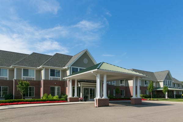 Exterior view of Belmar Oakland with landscaping