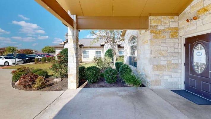 Exterior view of Canyon Creek Memory Care Community entrance