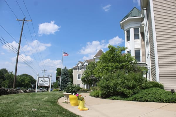 Exterior view of Bickford of Upper Arlington with landscaping