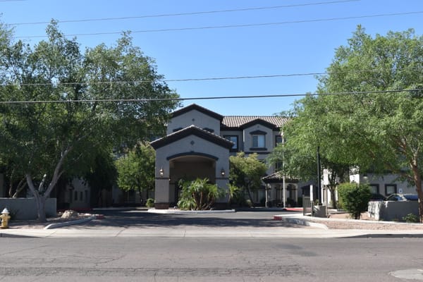 Exterior view of Ridge at the Stratford building