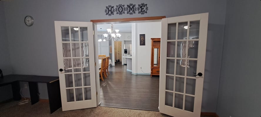 Interior view of a common space with a warm atmosphere