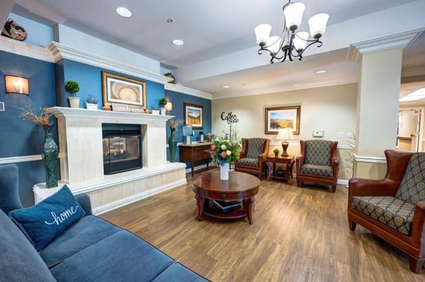 Cozy common area with comfortable seating