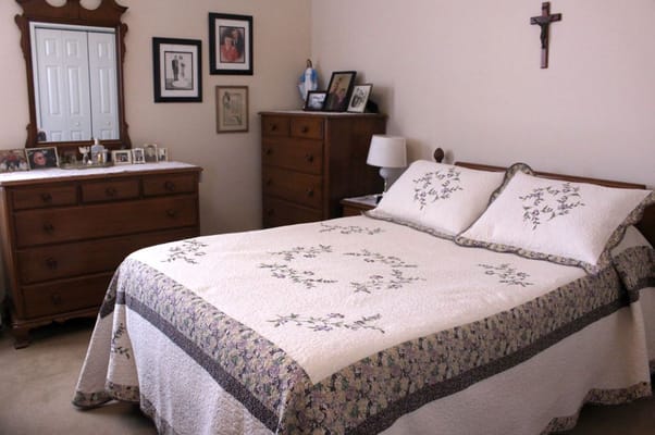 Cozy resident bedroom with personal touches