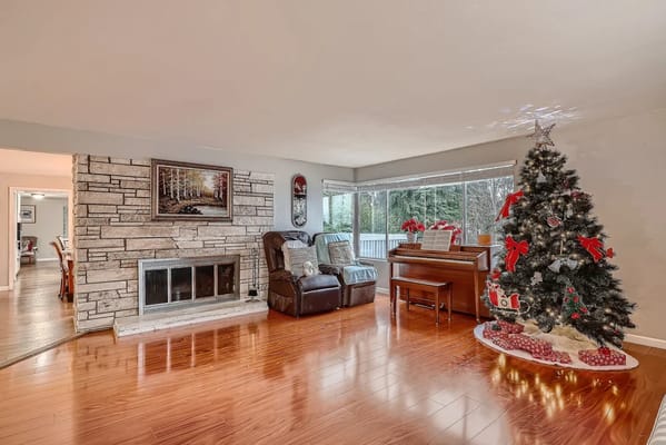 Cozy living room decorated for the holidays