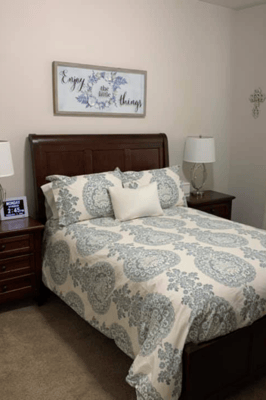 Colonial Village Overland Park