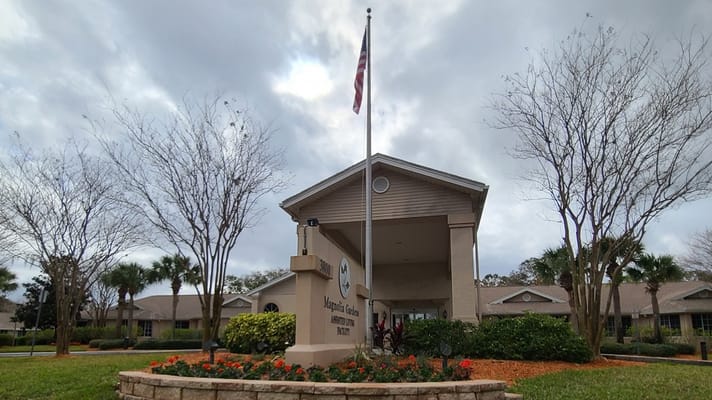 Exterior view of Magnolia Gardens Assisted Living entrance