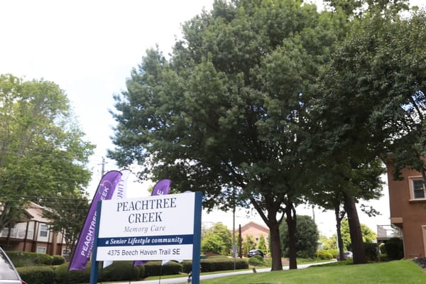 Exterior view of Peachtree Creek Memory Care entrance