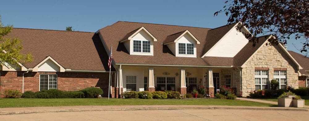 Exterior view of Bickford of Clinton nursing facility