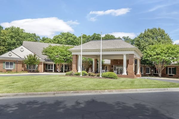 Exterior view of Brookdale at Home Midlothian