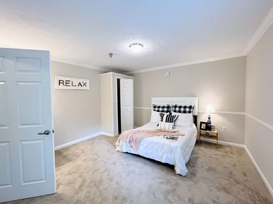 Cozy private room with a tranquil ambiance