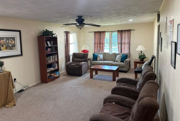 Warm and inviting common area with seating