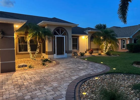 Welcoming exterior view of Villa Lea At Viera