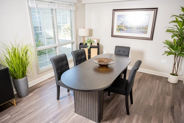 Bright dining area with modern furnishings