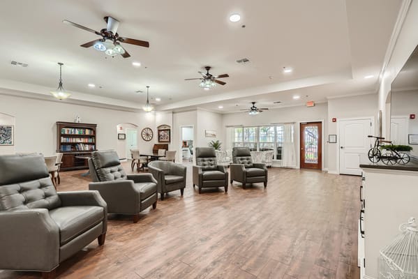 Welcoming common area with comfortable seating