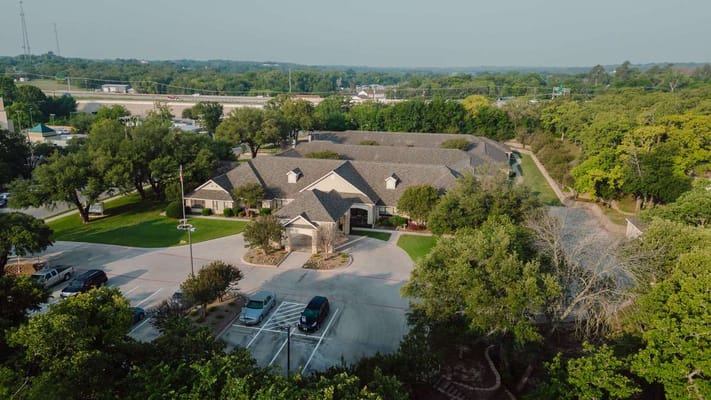 Aerial view of the Eagle Crest Villa Senior Living building