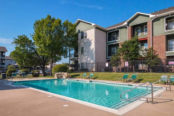 Oak Timbers Fort Worth South Senior Housing