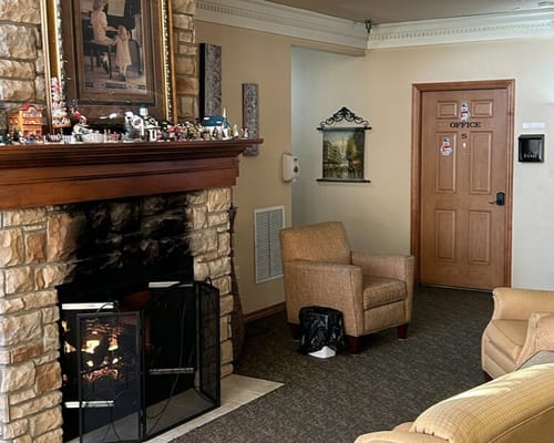 Allouez Senior Living Village 1