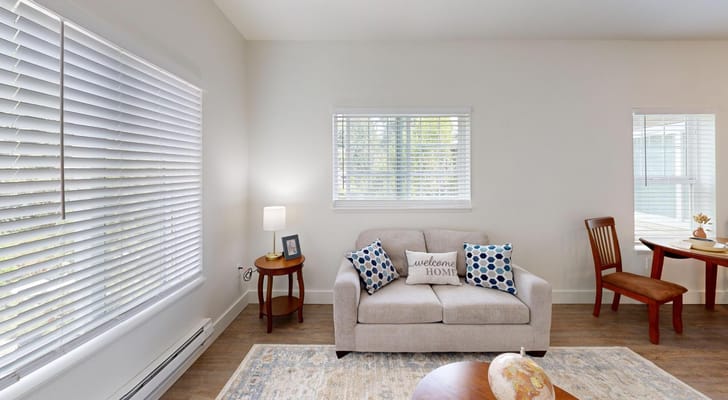 Cozy living room with a welcoming atmosphere