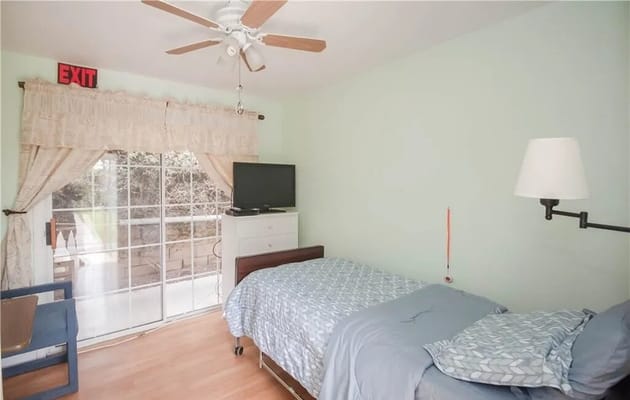 European Christian Home  IV — photo 4