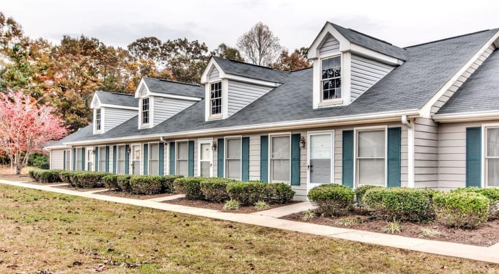 Exterior view of residential buildings at Laurel Glen