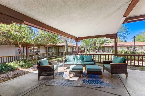 Comfortable lounge area in an assisted living facility