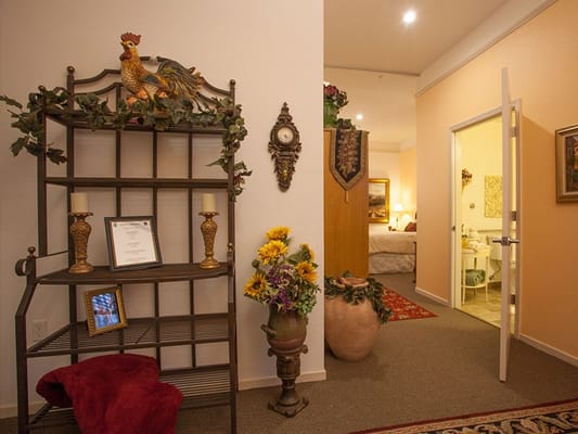 Warm and inviting interior common area with decor