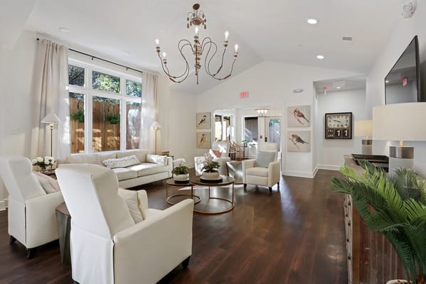 Peristyle Residences – Old Metairie Gardens