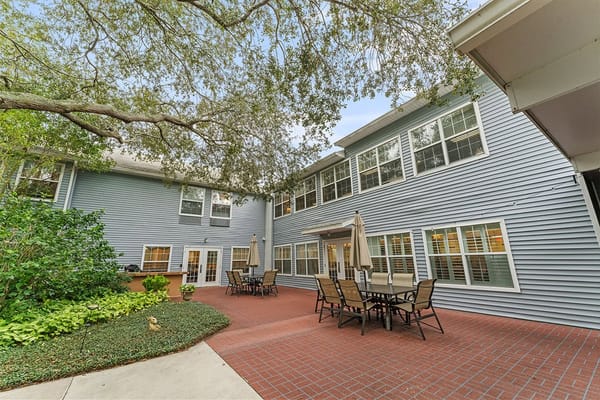 Volante Senior Living of Largo