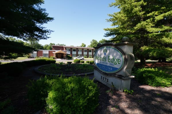 Exterior view of Woods Edge Rehab and Nursing facility