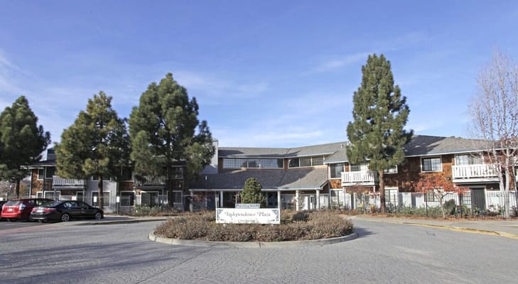 Independence Plaza — photo 1