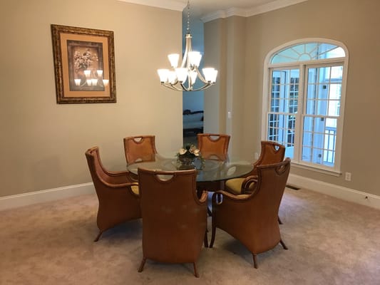 Dining room with a round table and chairs