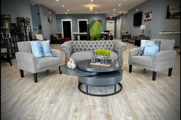 Cozy common area with comfortable seating