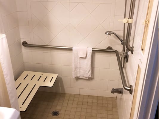 Lani’olu Hale at Hawai’i Kai Senior Care