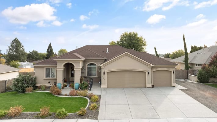 Exterior view of the Badger Mountain Adult Family Home
