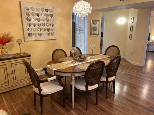 Cozy dining area with a round table and chairs