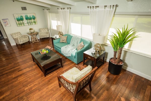 Bright and inviting common area with comfortable seating