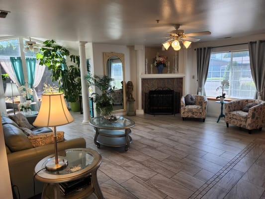 Bright and welcoming common area with comfortable seating