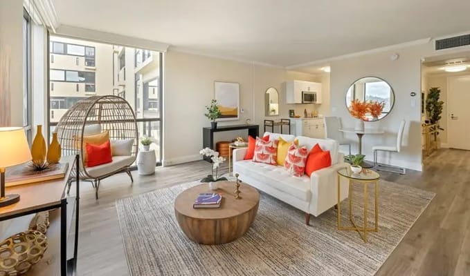 Bright and welcoming living room with modern furnishings