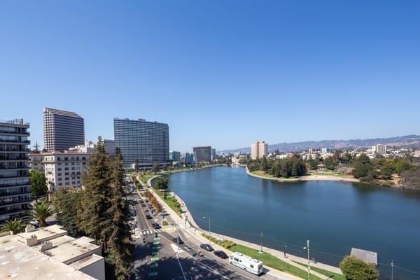 Panoramic view of Lake Merritt and surrounding buildings