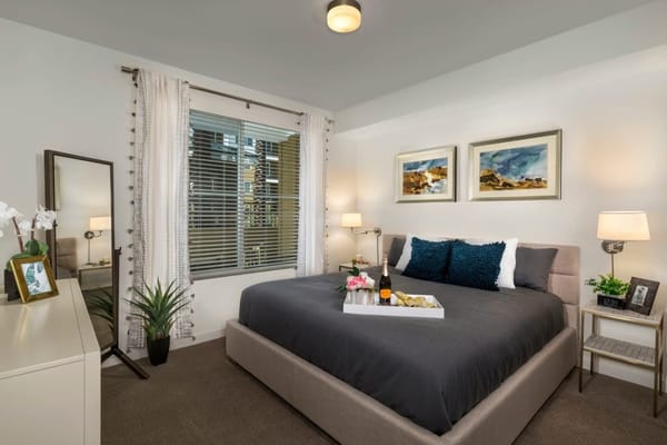 Well-furnished private room with a cozy ambiance