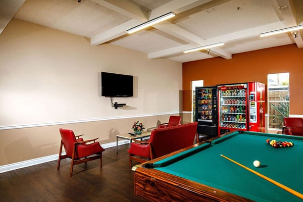 Pacific Pointe Independent Living